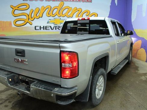 Used 2017 GMC Sierra 1500 SLE image 8