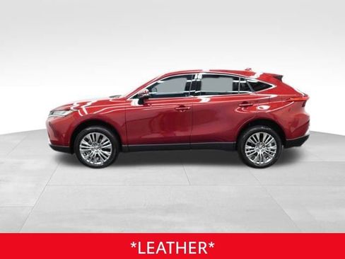 Used 2024 Toyota Venza Limited image 6