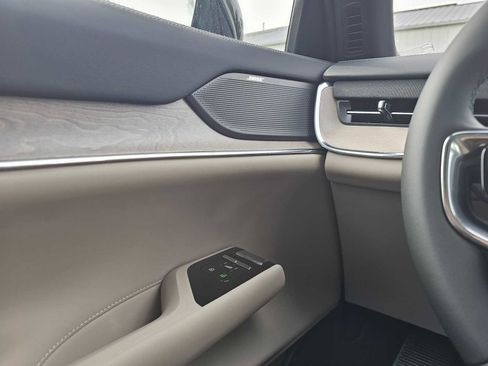 New 2026 Volvo EX90 Ultra image 31