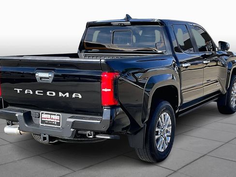 Used 2024 Toyota Tacoma Limited w/ Limited Package (LT) image 12