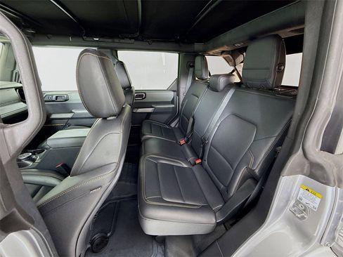 Used 2022 Ford Bronco Badlands image 22