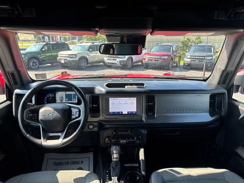 Used 2022 Ford Bronco Outer Banks AWD/4WD image 13