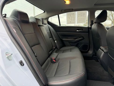 Used 2025 Nissan Altima 2.5 SR w/ SR Premium Package image 17