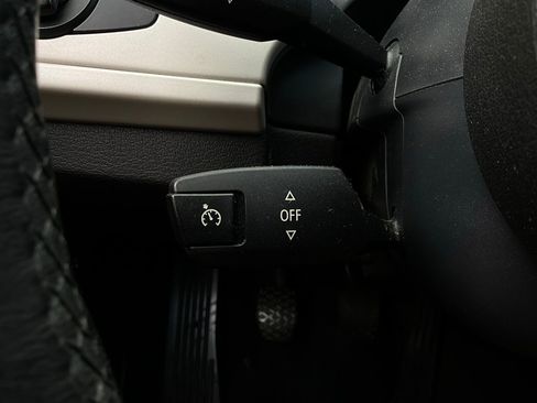 Used 2011 BMW Z4 sDrive30i image 40