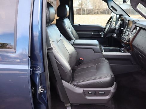 Used 2015 Ford F250 Lariat w/ Lariat Ultimate Package image 23