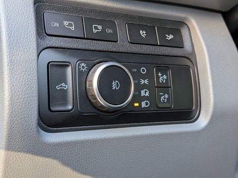 Used 2023 Ford F250 XLT w/ XLT Premium Package image 12