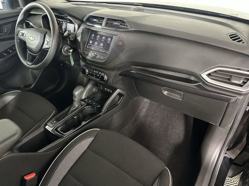 Used 2023 Chevrolet TrailBlazer LS FWD image 28