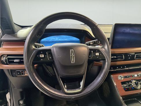 Used 2021 Lincoln Aviator Reserve w/ Equipment Group 201A RWD image 20