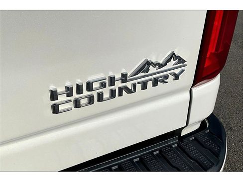 Used 2020 Chevrolet Silverado 2500 High Country w/ Z71 Off-Road Package image 25