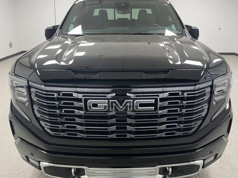 Used 2026 GMC Sierra 1500 Denali Ultimate AWD/4WD image 3