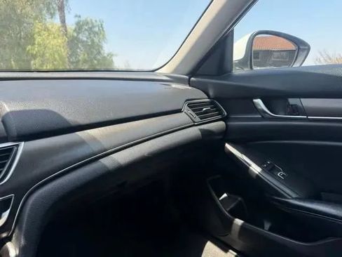 Used 2018 Honda Accord LX image 22