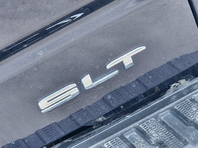 Used 2025 GMC Sierra 1500 SLT RWD image 11