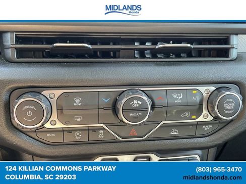Used 2025 Jeep Wrangler Unlimited Sport AWD/4WD image 26