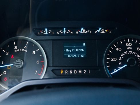 Used 2015 Ford F150 XLT RWD image 21