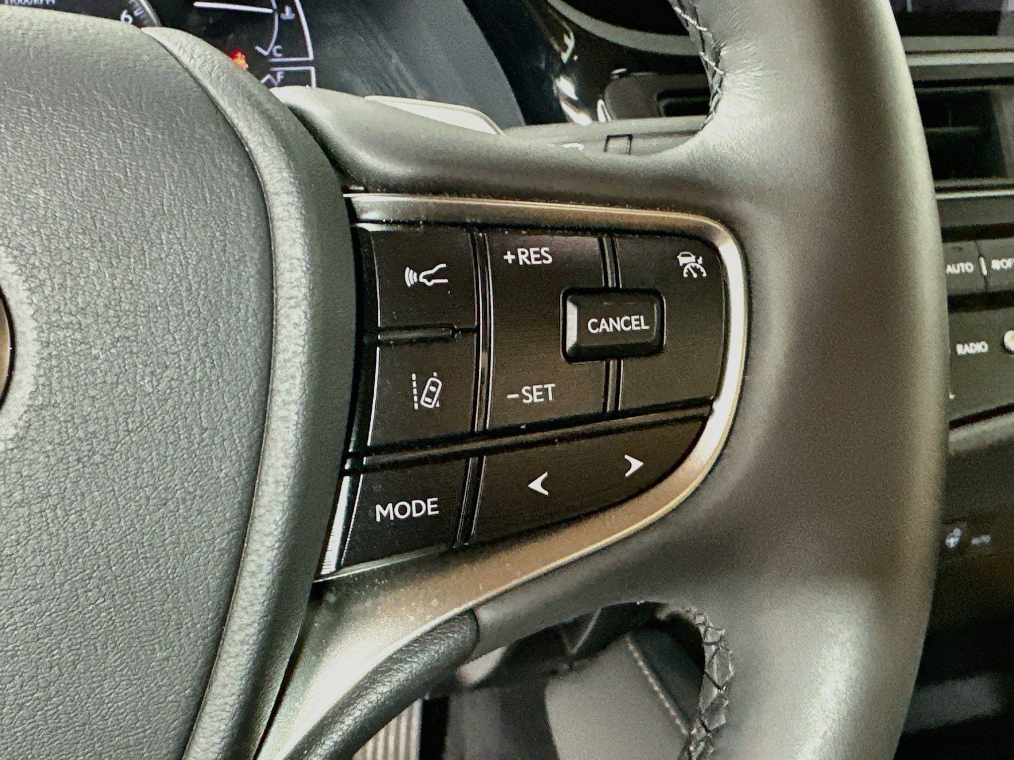 Used 2024 Lexus ES 350 w/ Premium Package FWD image 14