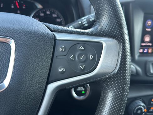Certified 2023 GMC Terrain SLE w/ Elevation Edition AWD/4WD image 30