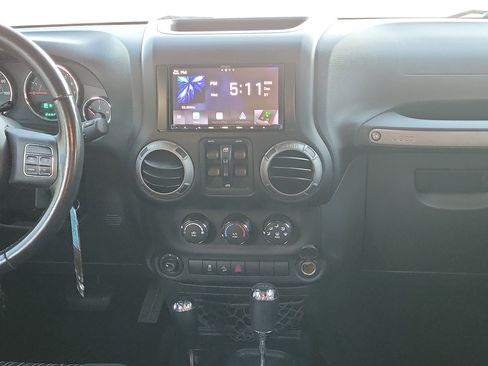 Used 2012 Jeep Wrangler Unlimited Sport image 17