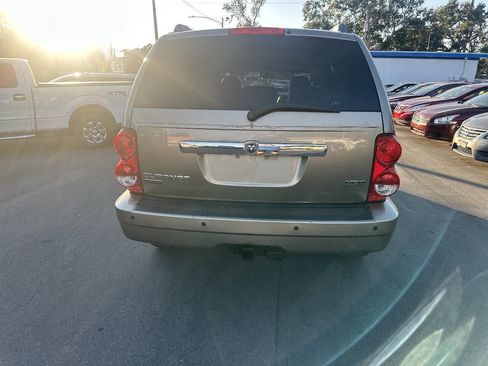 Used 2007 Dodge Durango Limited w/ Trailer Tow Group image 4