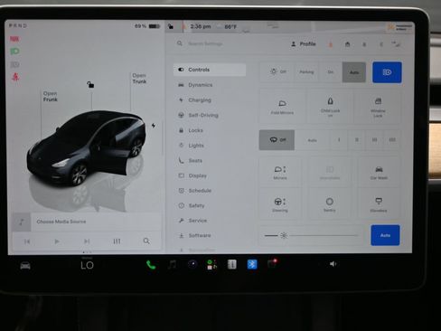 Used 2023 Tesla Model Y Long Range AWD/4WD image 16
