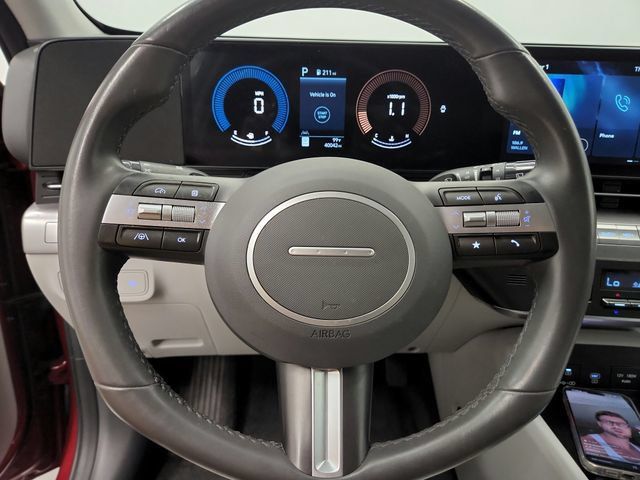 Used 2025 Hyundai Kona SEL FWD image 31