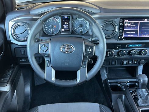 Certified 2023 Toyota Tacoma TRD Off-Road image 18