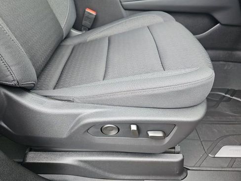 New 2026 Chevrolet Suburban LS image 35