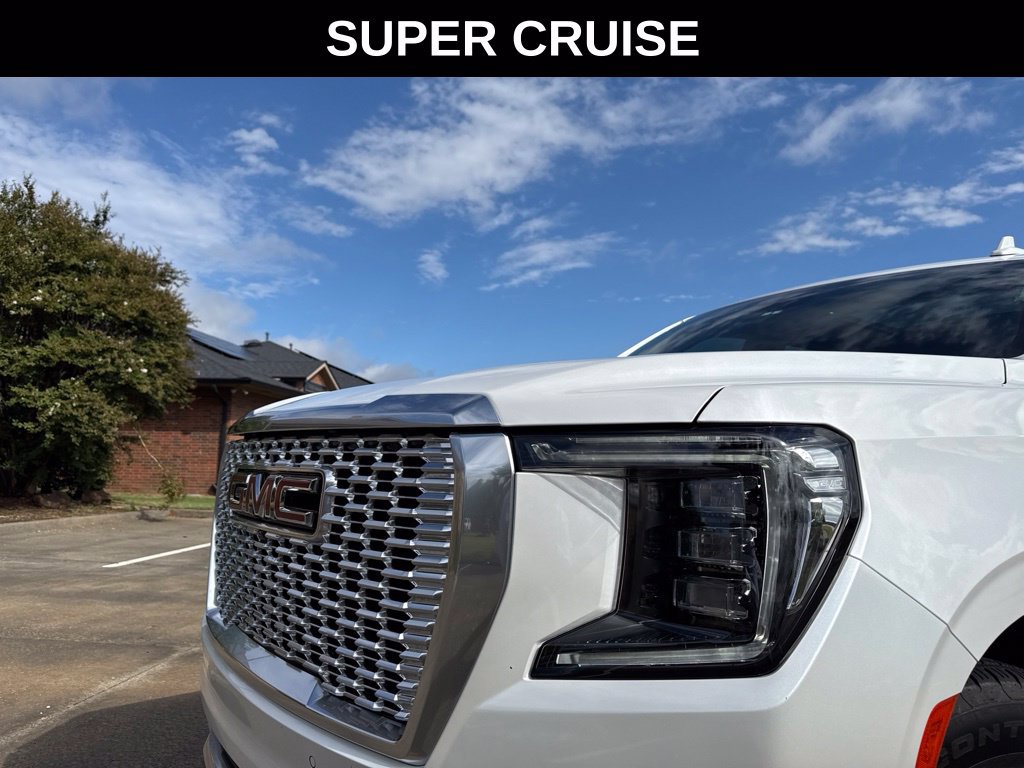 Used 2024 GMC Yukon Denali w/ Advanced Technology Package AWD/4WD image 5
