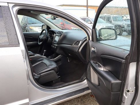 Used 2019 Dodge Journey Crossroad image 21