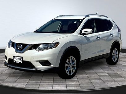 Used 2016 Nissan Rogue SV