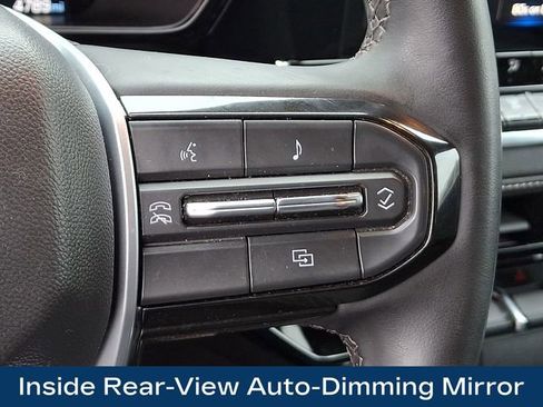 Used 2024 Chevrolet Colorado LT w/ LT Convenience Package II image 25