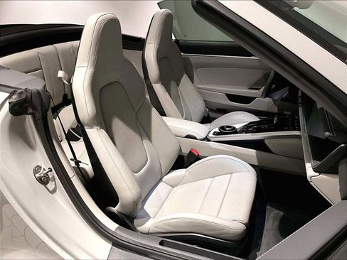 Used 2021 Porsche 911 Carrera S image 22