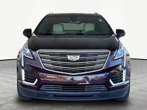 Used 2018 Cadillac XT5 Premium Luxury FWD image 2