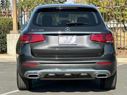 Used 2022 Mercedes-Benz GLC 300 image 8