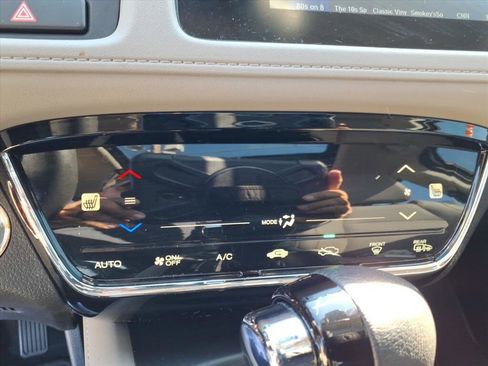 Used 2021 Honda HR-V EX-L image 19