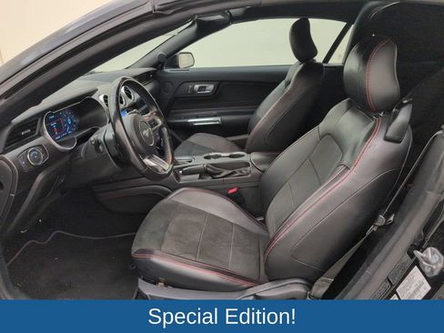 Used 2021 Ford Mustang GT Premium w/ Equipment Group 401A RWD image 4