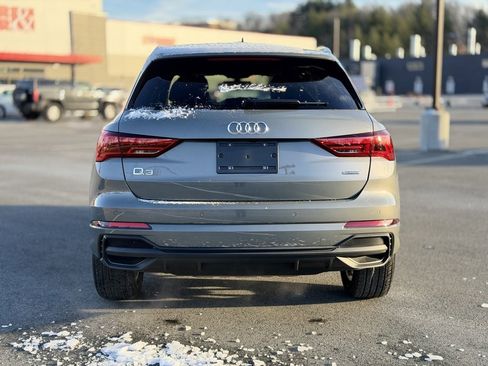 Certified 2025 Audi Q3 2.0T Premium w/ Convenience Package image 5