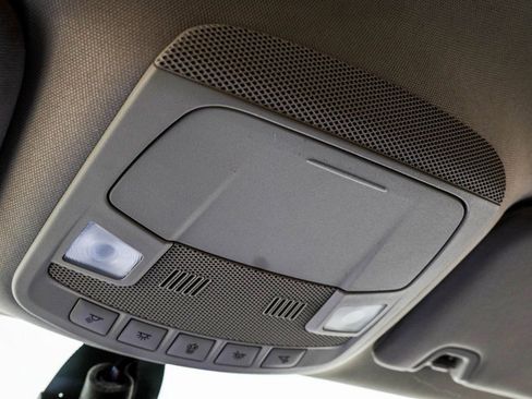 Used 2019 Ford Fusion SE image 34