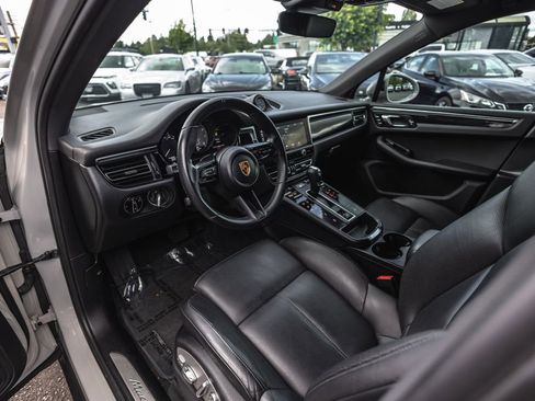 Used 2022 Porsche Macan S AWD/4WD image 14