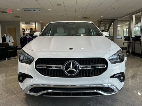 New 2025 Mercedes-Benz GLA 250 4MATIC image 2