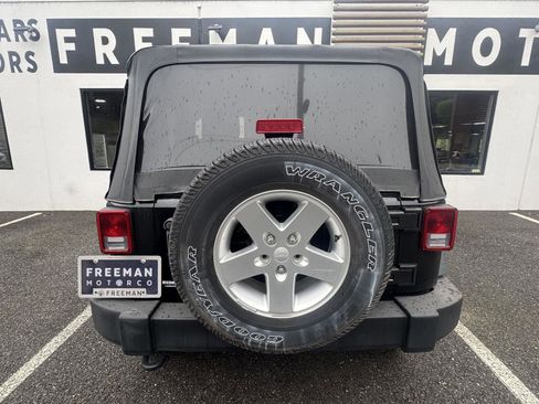 Used 2013 Jeep Wrangler Sport image 4