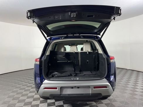 Used 2022 Nissan Pathfinder SL AWD/4WD image 48