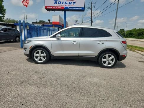 Used 2017 Lincoln MKC Premiere FWD image 29