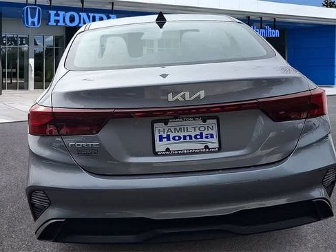 Used 2023 Kia Forte LXS w/ LXS Technology Package image 7