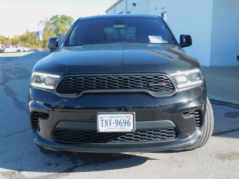 Used 2023 Dodge Durango GT image 3