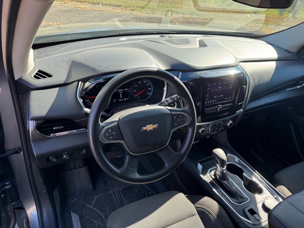 Used 2021 Chevrolet Traverse LS w/ LPO, Floor Liner Package FWD image 20