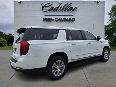 Used 2025 GMC Yukon XL Denali image 3