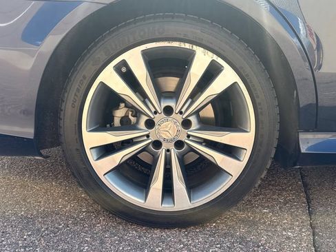 Used 2014 Mercedes-Benz E 350 Sedan image 16