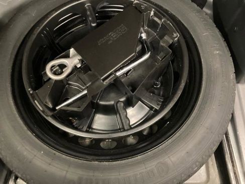 Used 2014 Mercedes-Benz C 300 4MATIC Sedan image 36