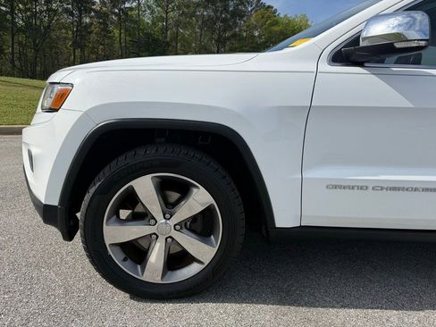 Used 2015 Jeep Grand Cherokee Limited w/ Luxury Group II image 24