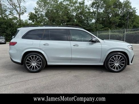 Used 2025 Mercedes-Benz GLS 450 4MATIC image 6